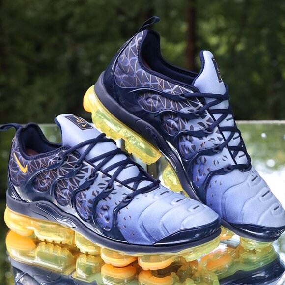 Rare Nike Nike Air Vapormax Plus Geometric Black White Best Nike